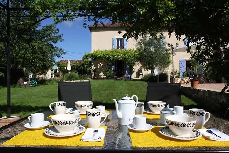 Au Mas Du Soleil Bed & Breakfast Senouillac